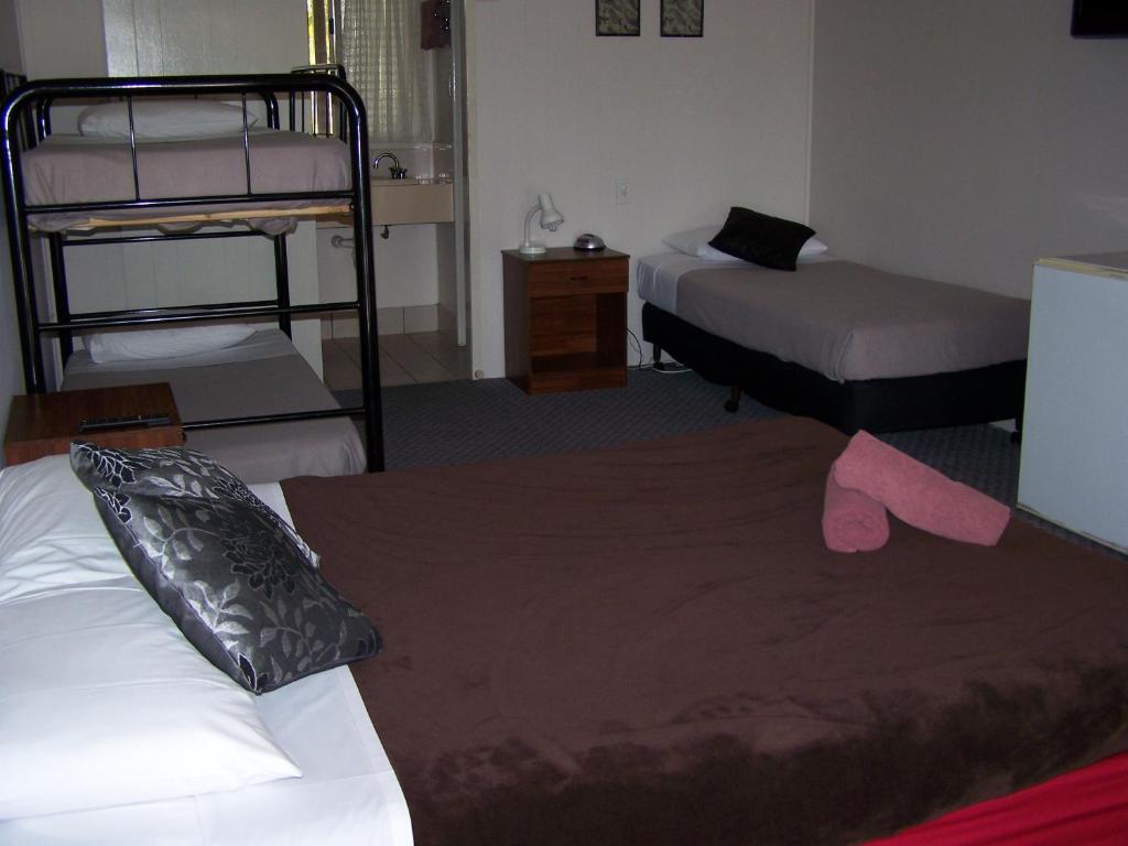 Kalua Motel Bundaberg Phòng bức ảnh